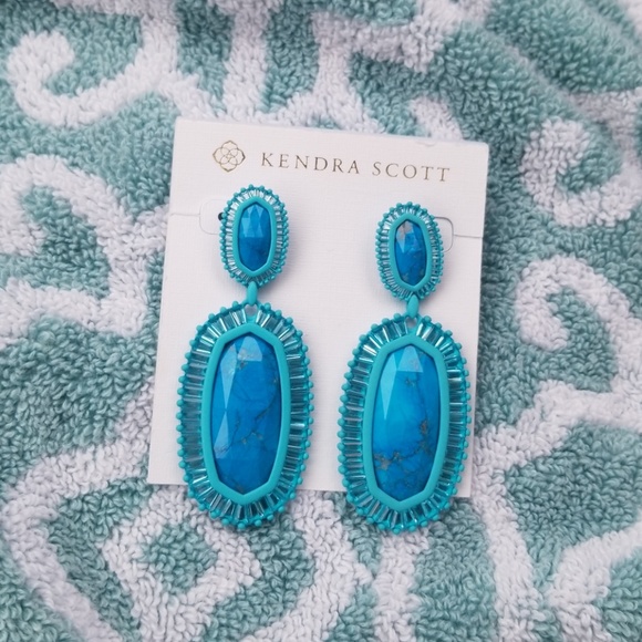 NWT Kendra Scott Aqua Howlite Kaki Earrings - Picture 2 of 2